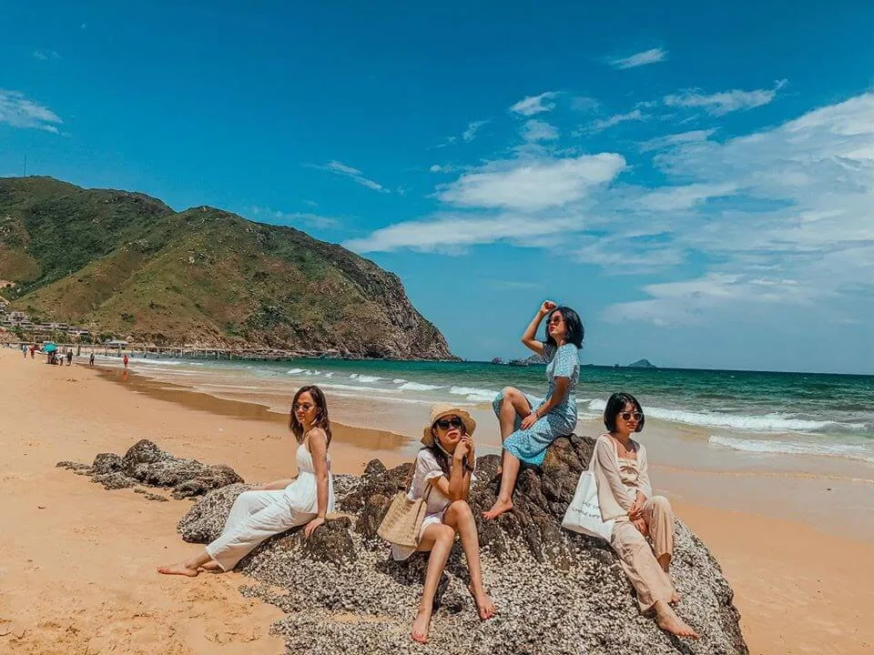 Tour Quy Nhơn 3N2Đ - Khám Phá Vẻ Đẹp Biển Xanh Cát Trắng Đặc Biệt