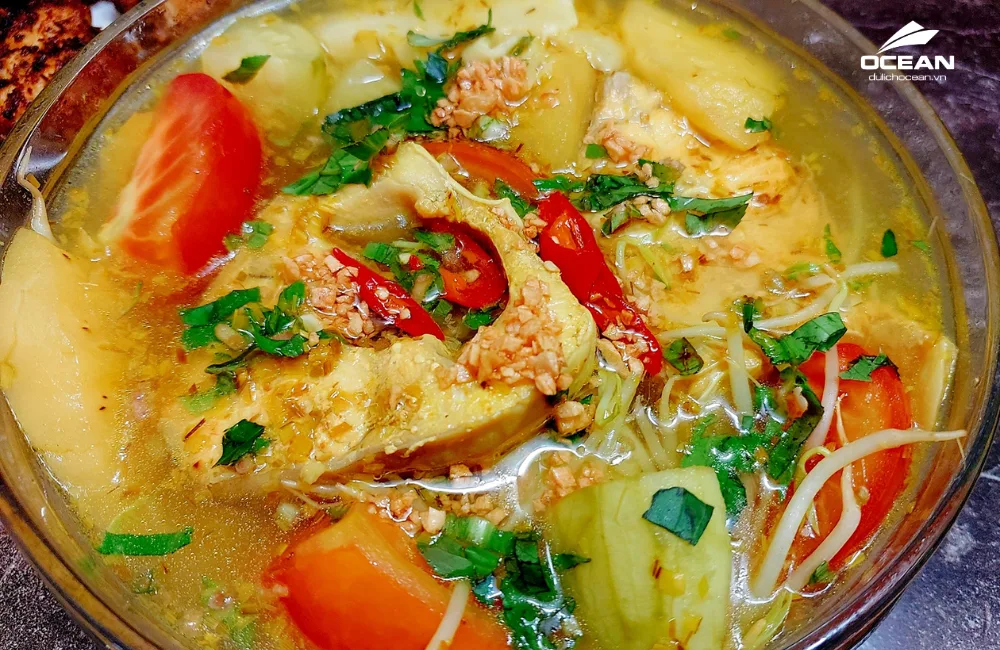 Canh cá nấu chua