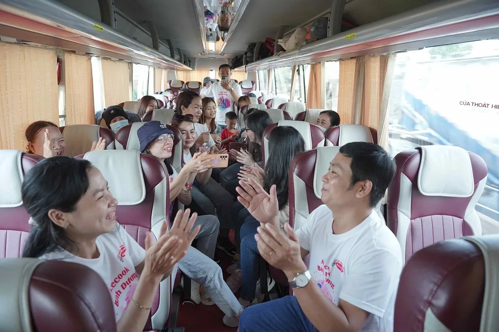 Đi du lịch theo tour đoàn