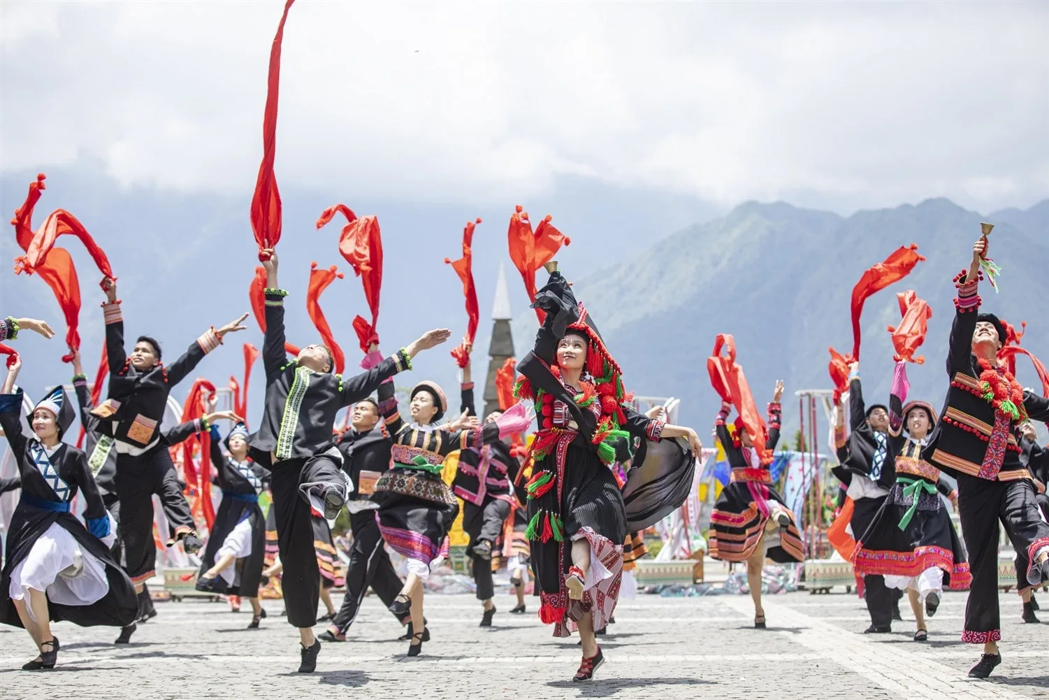 Du lịch Lào Cai khám phá văn hoá