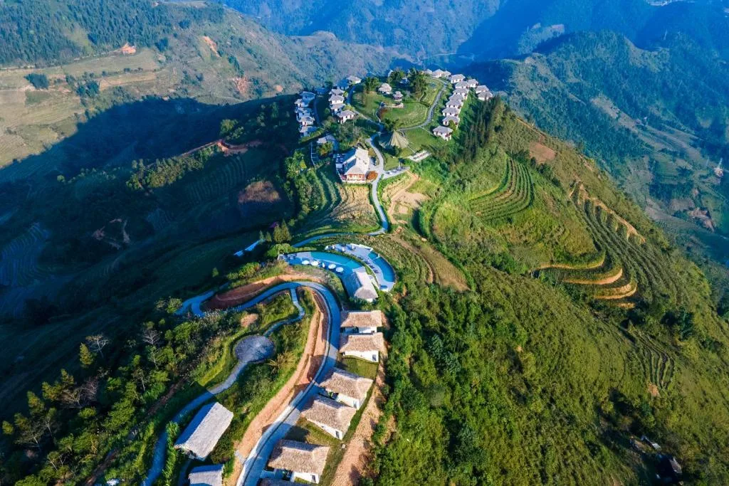 Đi Sapa nên ở khách sạn hay homestay
