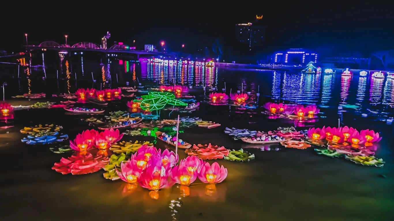 Ngày hội Du lịch - Đêm Hoa Đăng Ninh Kiều, Cần Thơ