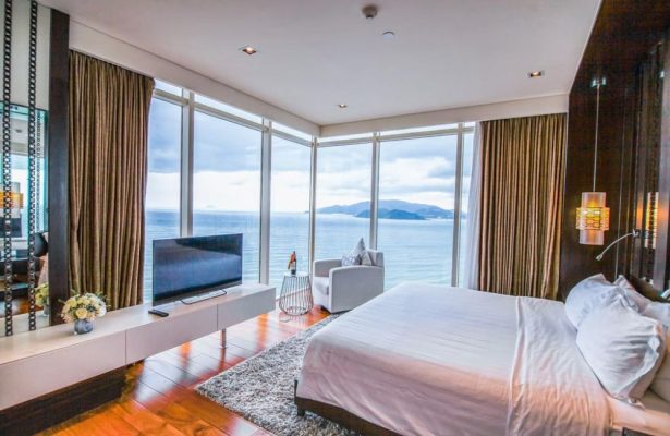 Khách sạn Nha Trang gần biển view xịn giá tốt