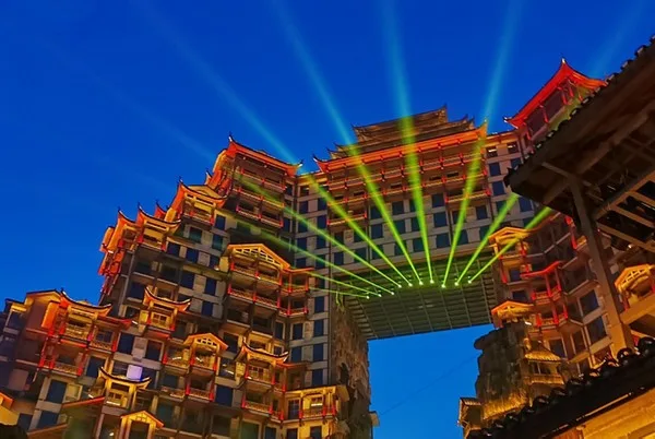 Tour Phượng Hoàng Cổ Trấn - Trương Gia Giới 5N4Đ Trọn Gói Mới Nhất