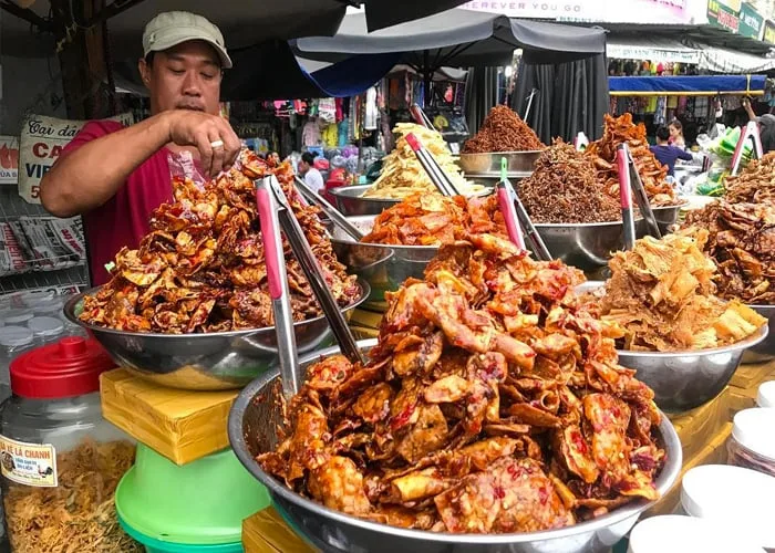 Khu chợ hải sản khô ở chợ Đầm 