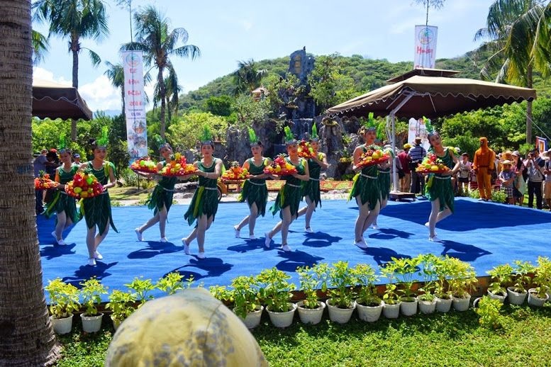 Lễ hội Hoa quả sơn ở Đảo Khỉ Nha Trang