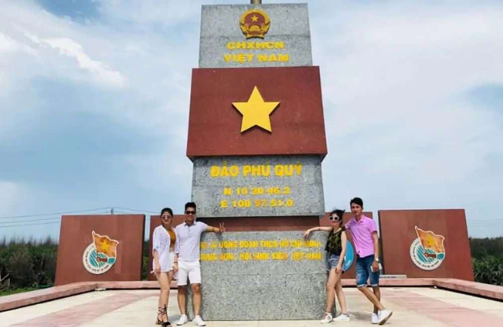 Tour Phú Quý 2N2Đ