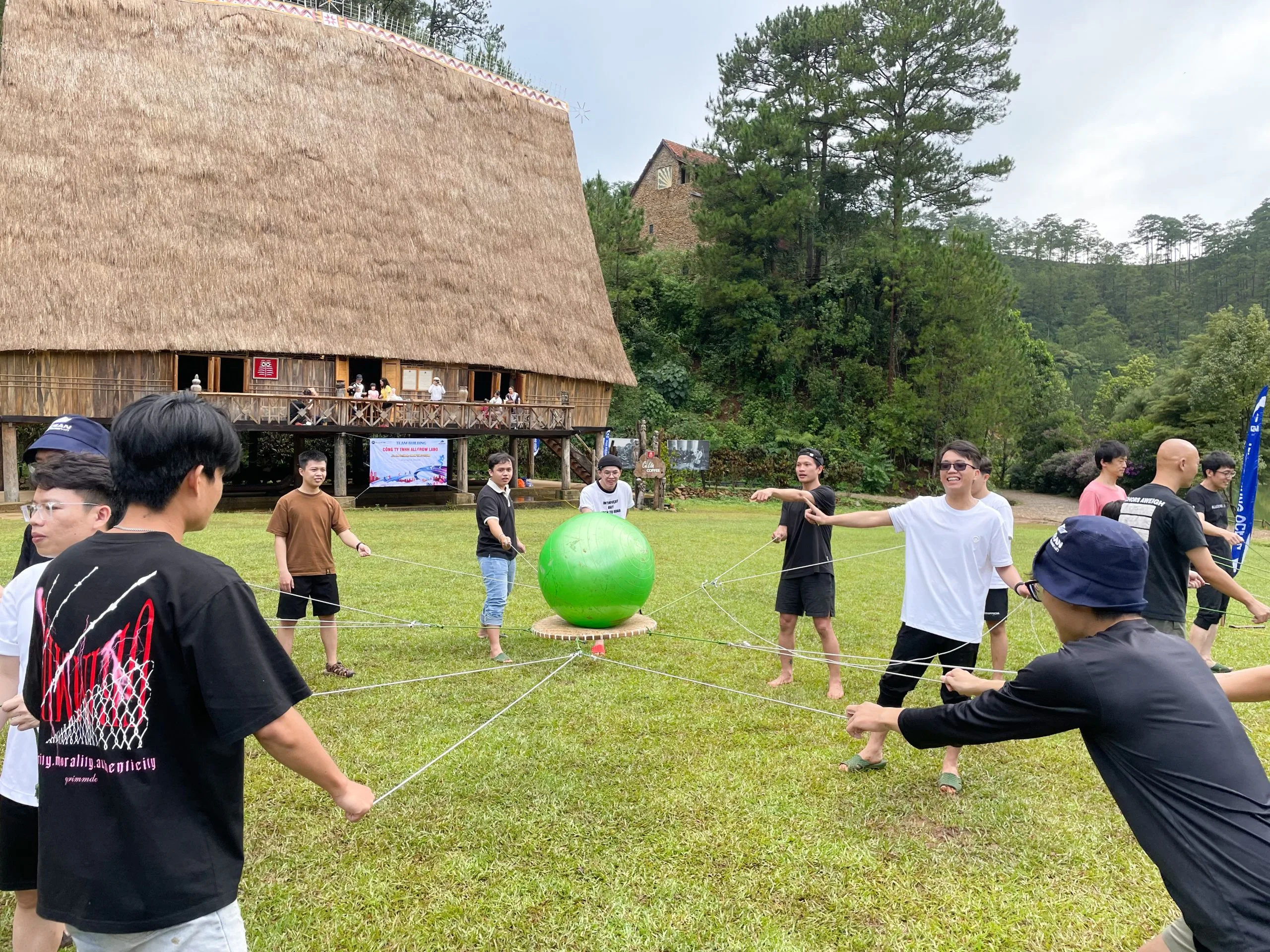 Vui chơi Teambuilding tại Thung Lũng Vàng