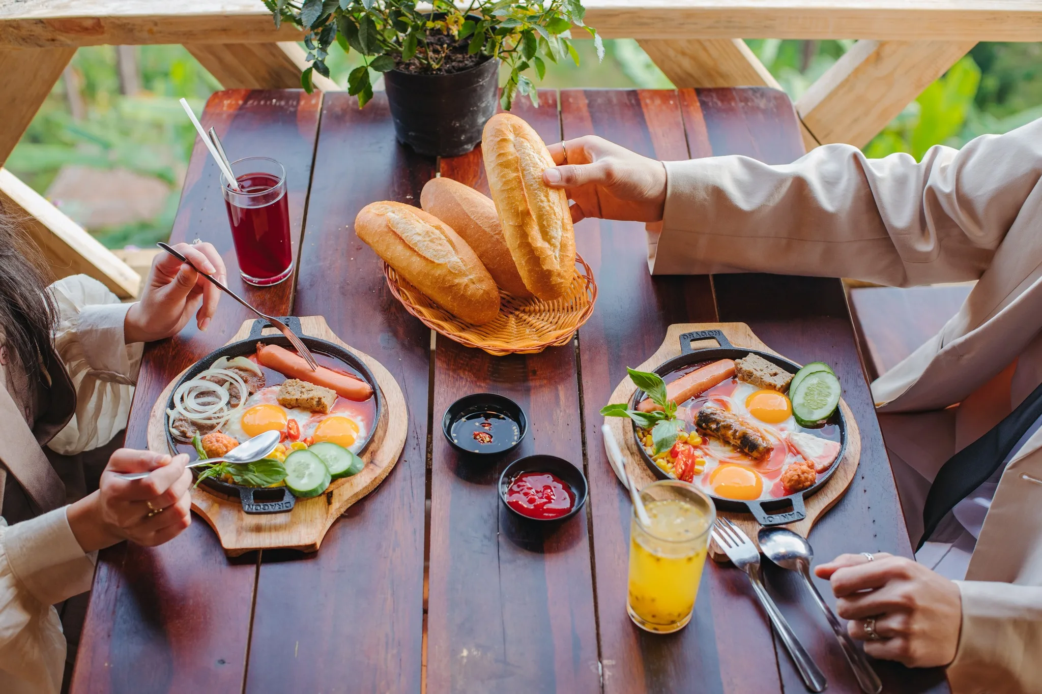 Bánh Mì Chảo Đà Lạt Ăn Ở Đâu Ngon Chuẩn Vị? Khám Phá Đà Lạt DulichOcean
