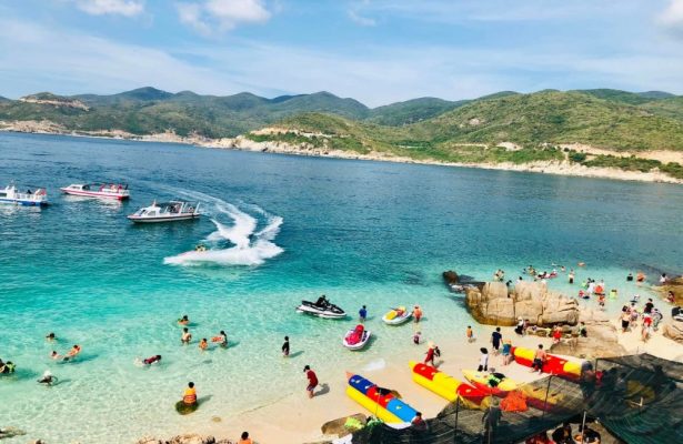 Làng Chài Vĩnh Hy - Điểm Đến Hấp Dẫn Cho Tour Du Lịch Đoàn