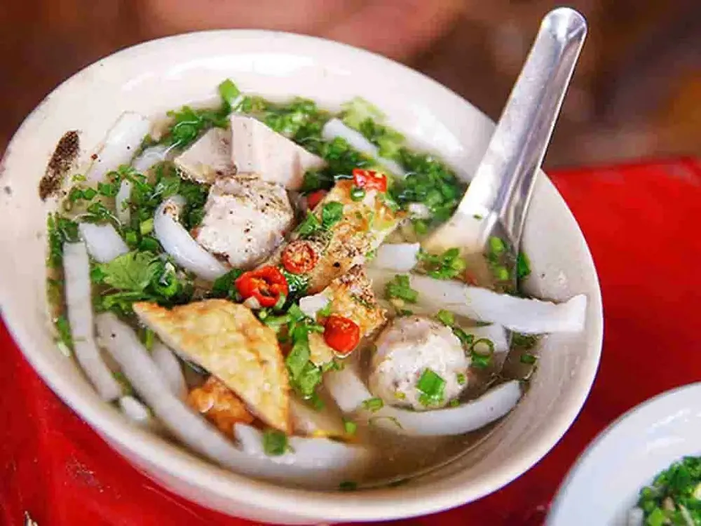 Quán bánh canh chả cá Phan Thiết vừa ngon vừa rẻ | Dulichocean