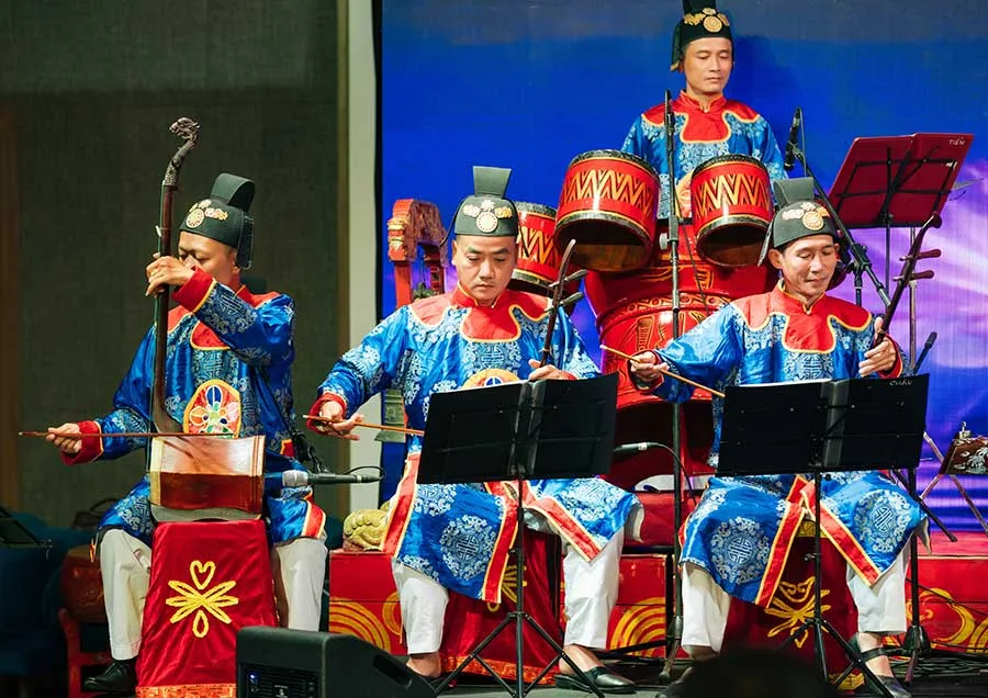 HUẾ SYMPHONY | BẢN GIAO HƯỞNG HUẾ: Kết Hợp Nhã Nhạc Cung Đình và Giao Hưởng Hiện Đại