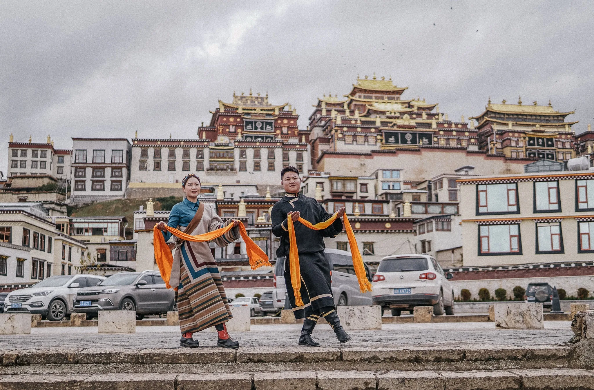 Hành Trình Khám Phá Lệ Giang và Shangri La: Cẩm Nang Du Lịch Thiên Đường Hạ Giới