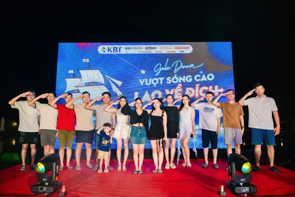 Đoàn khách KBT - Tour Teambuilding Phan Thiết