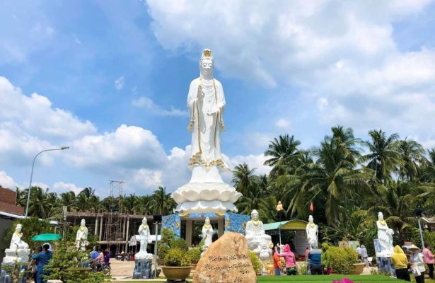 Tượng Mẹ Nam Hải Tiền Giang - Điểm đến du lịch tâm linh nổi tiếng của Miền Tây