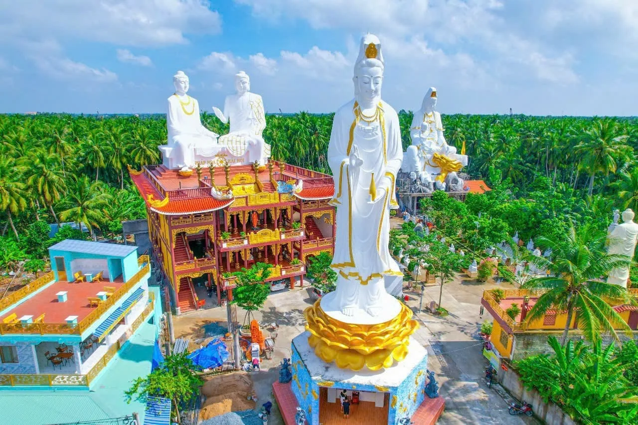 Tượng Mẹ Nam Hải Tiền Giang - Điểm đến du lịch tâm linh nổi tiếng của Miền Tây