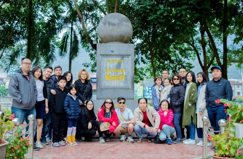 Cột mốc KM số 0 Hà Giang
