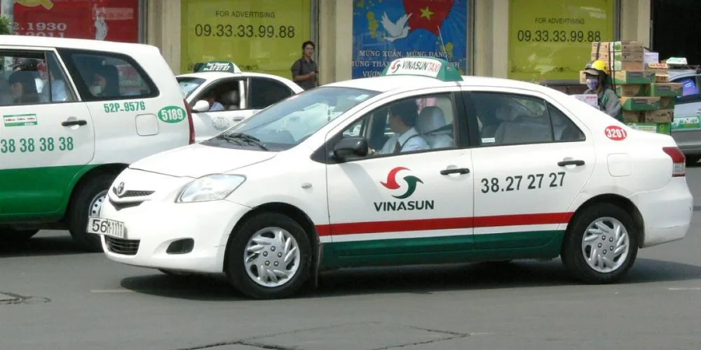 4-taxi-vinasun-da-lat