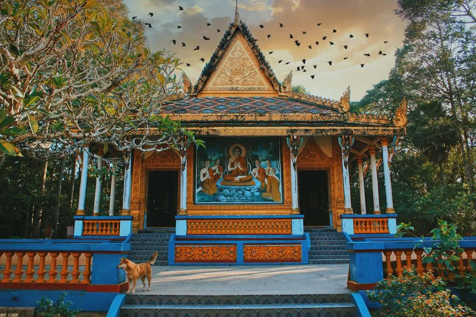 du-lich-mien-tay-chua-doi-soc-trang